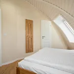 Kugelhaus Selene - Ruhiger Rueckzugsort In Sanfter Architektur Penzlin