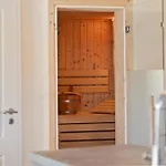 Kugelhaus Selene - Ruhiger Rueckzugsort In Sanfter Architektur Penzlin