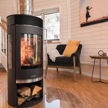 Feriehus Kugelhaus Selene - Ruhiger Rueckzugsort In Sanfter Architektur Wustrow (Penzlin)