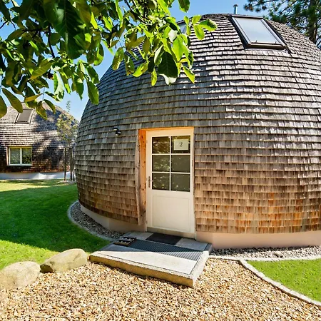 Kugelhaus Selene - Ruhiger Rueckzugsort In Sanfter Architektur *