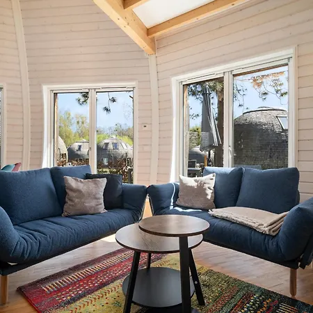 Kugelhaus Selene - Ruhiger Rueckzugsort In Sanfter Architektur * Penzlin